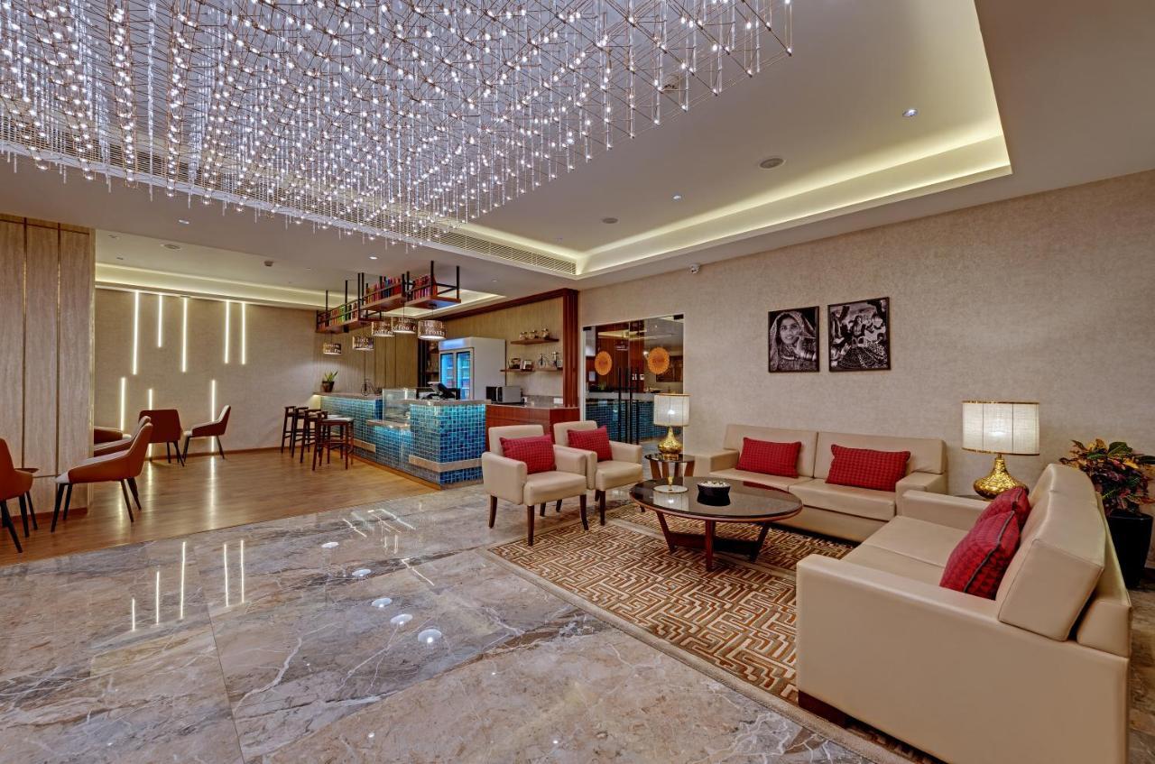 โรงแรมเดอะ นีมายา Kāndla ภายนอก รูปภาพ