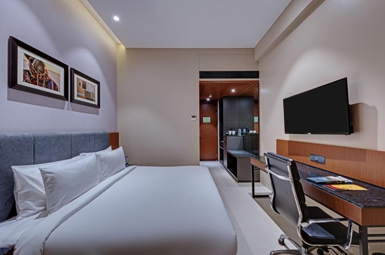 โรงแรมเดอะ นีมายา Kāndla ภายนอก รูปภาพ